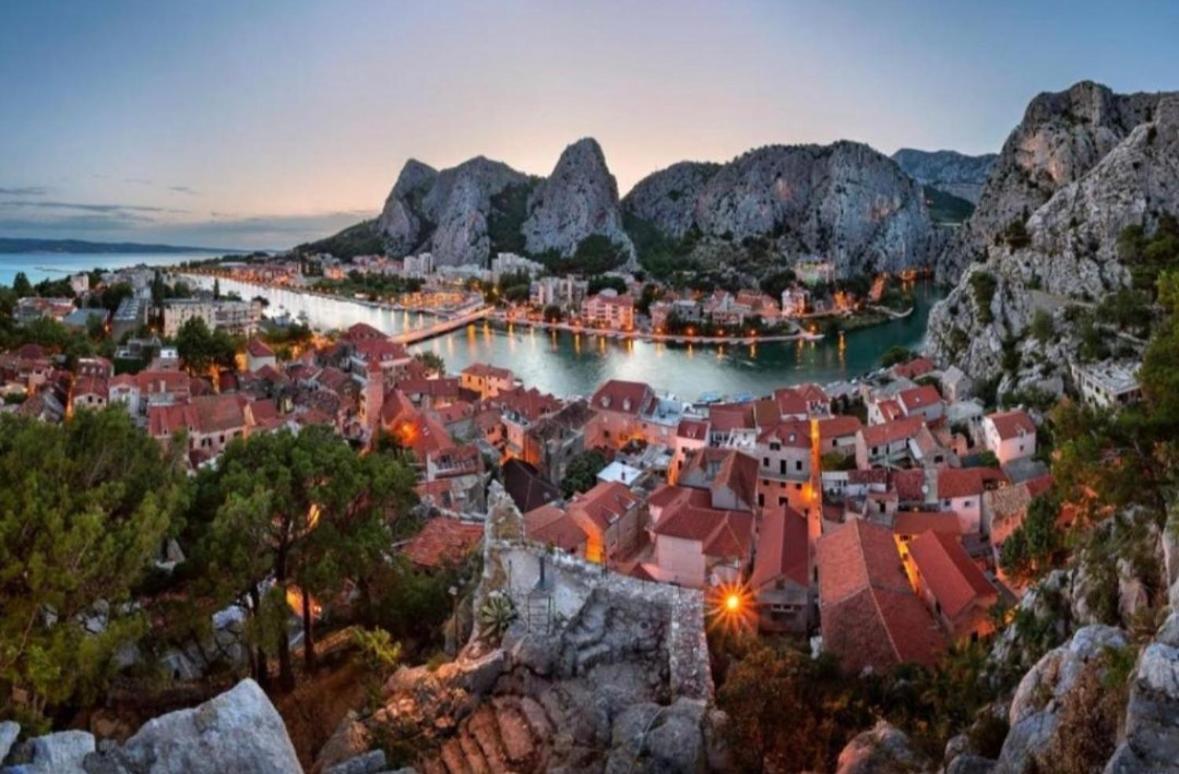 Apartment Ines Omiš Dış mekan fotoğraf