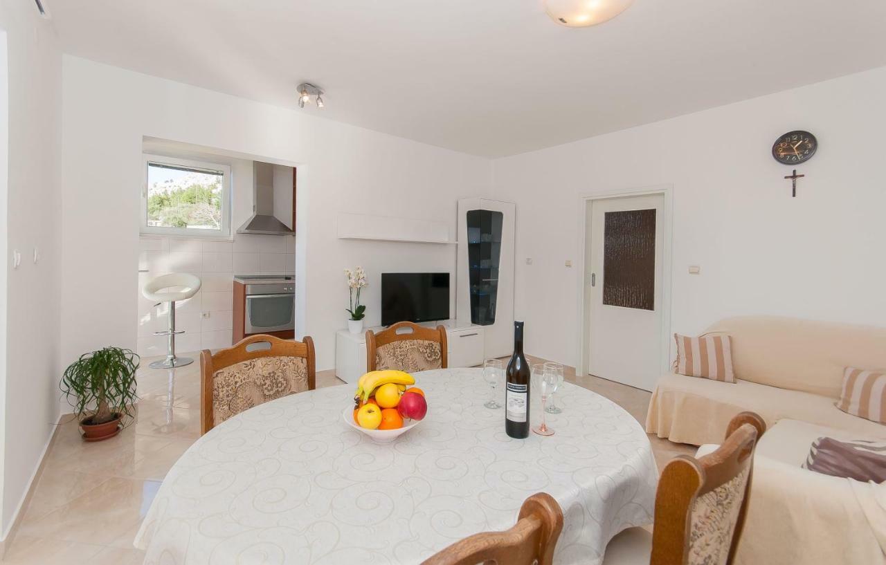 Apartment Ines Omiš Dış mekan fotoğraf